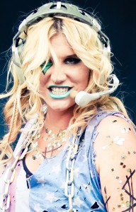 Kesha_2011_profile